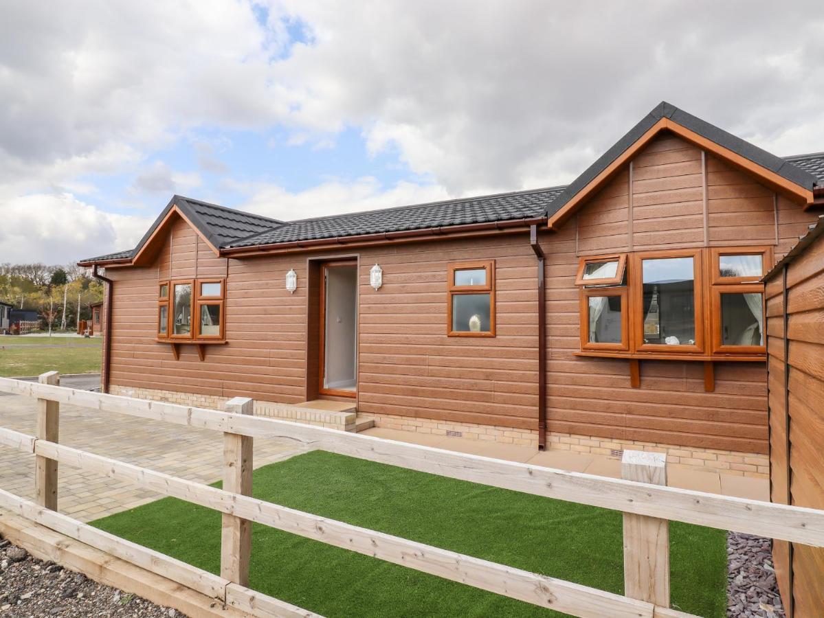 12 Bucklesham Park Vila Ipswich Exterior foto